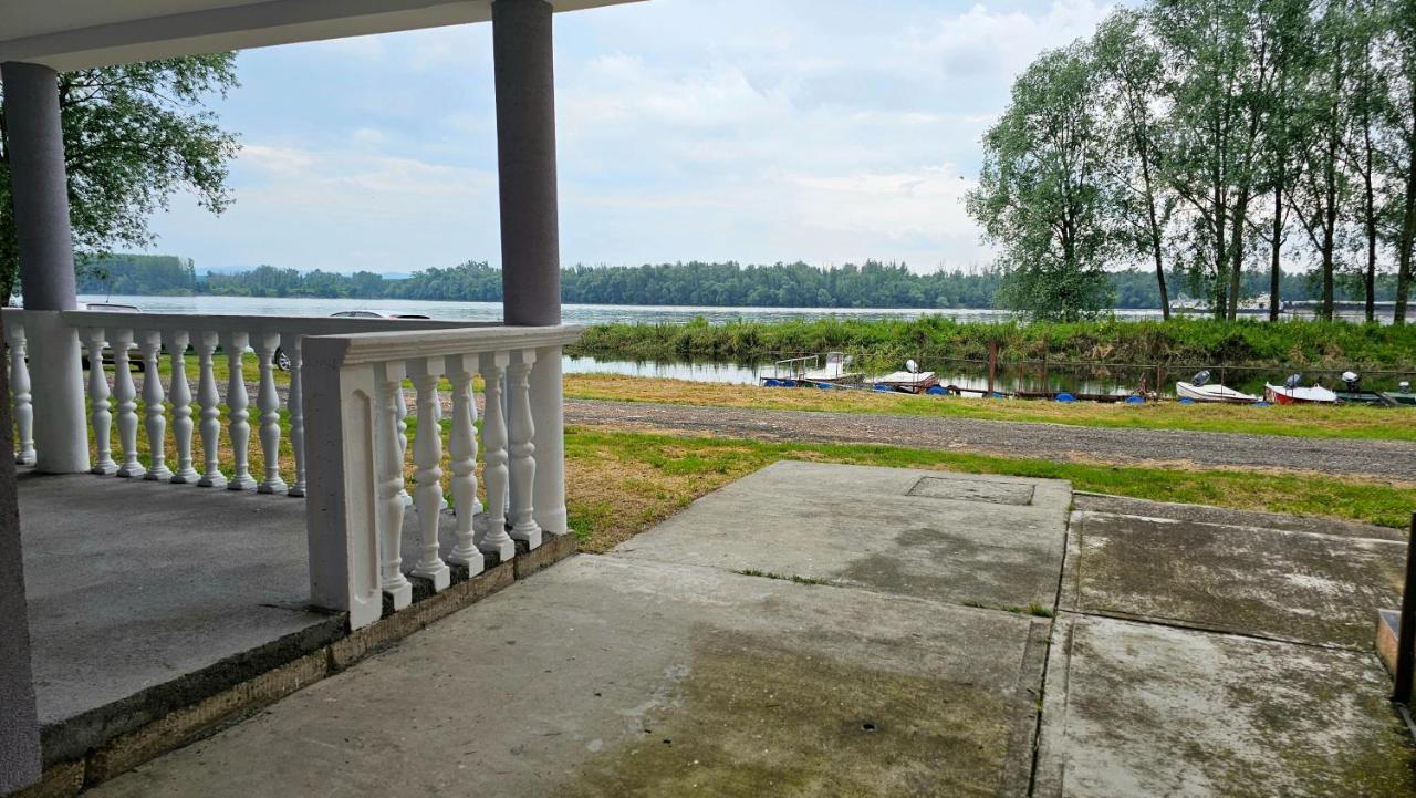 River View - Danube Celarevo Экстерьер фото